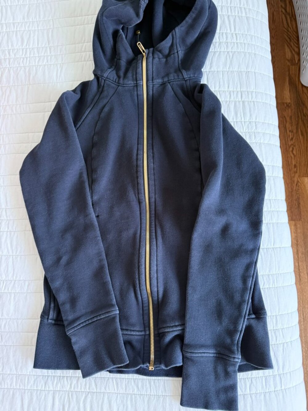 Lululemon Scuba Full-Zip Hoodie in Navy, Gold-Toned Zip - SZ 8